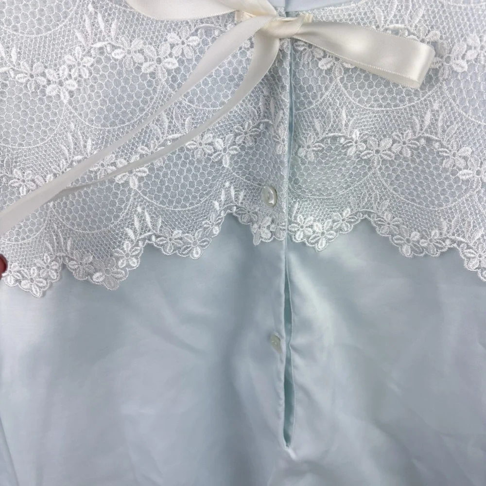 Vintage White Lace‎ Trim Nightgown